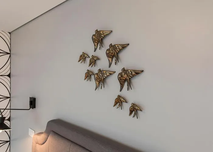 شقة Modern And Colourful Flat In Graca By Lovelystay