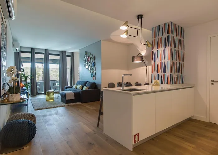 Modern And Colourful Flat In Graca By Lovelystay Lisboa