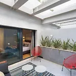 Modern And Colourful Flat In Graca By Lovelystay * Lissabon
