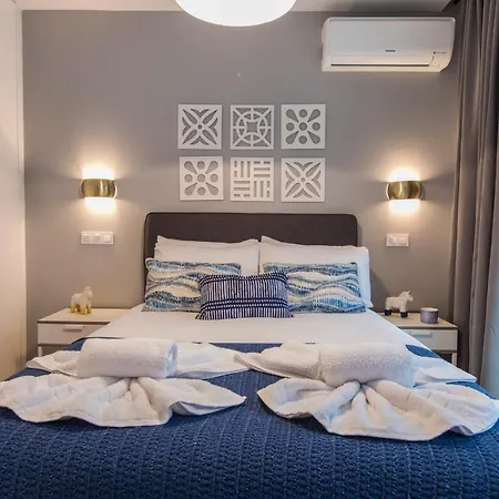 Modern And Colourful Flat In Graca By Lovelystay Apartman