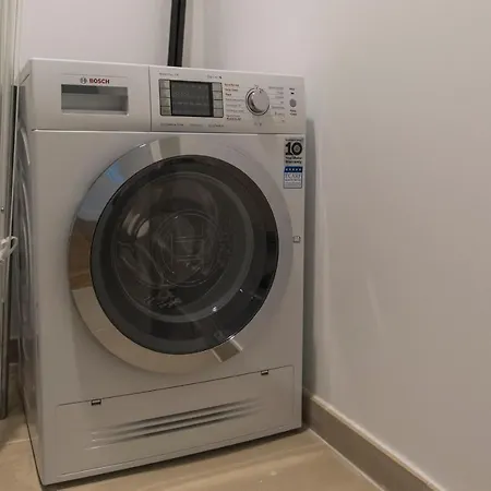 Modern And Colourful Flat In Graca By Lovelystay Apartmán