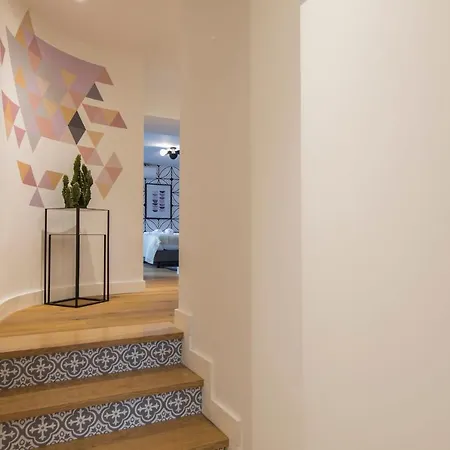 Modern And Colourful Flat In Graca By Lovelystay 아파트 리스본