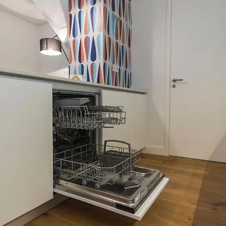 Modern And Colourful Flat In Graca By Lovelystay Apartmán Lisboa