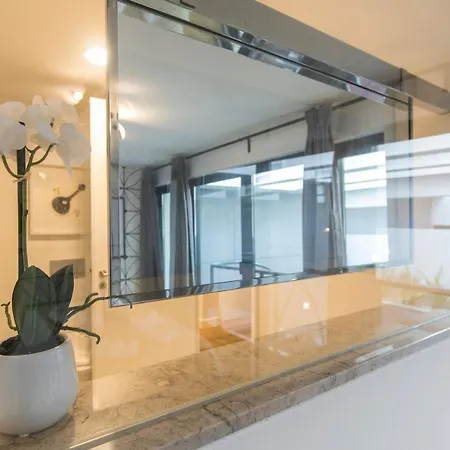 Modern And Colourful Flat In Graca By Lovelystay Apartmán Lisboa