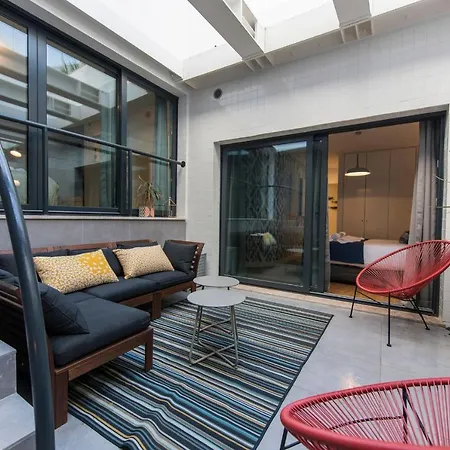 Modern And Colourful Flat In Graca By Lovelystay Lizbona