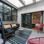 Modern And Colourful Flat In Graca By Lovelystay Lisboa